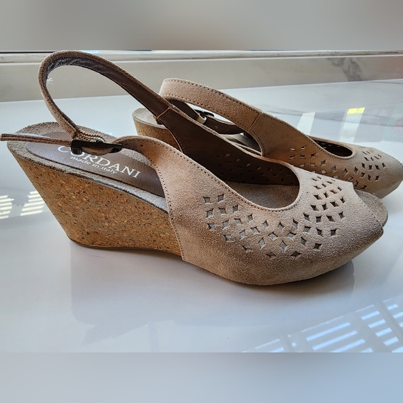 Cordani Italy Tan Suede Leather Cork Wedge size 40 US 8.5 - Picture 13 of 15